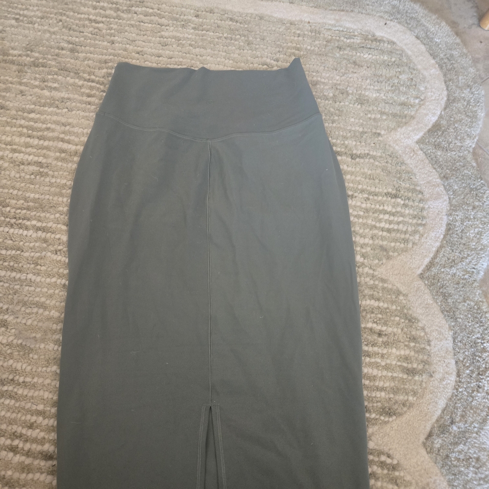 Lululemon Athletica Dark Gray Pencil Skirt